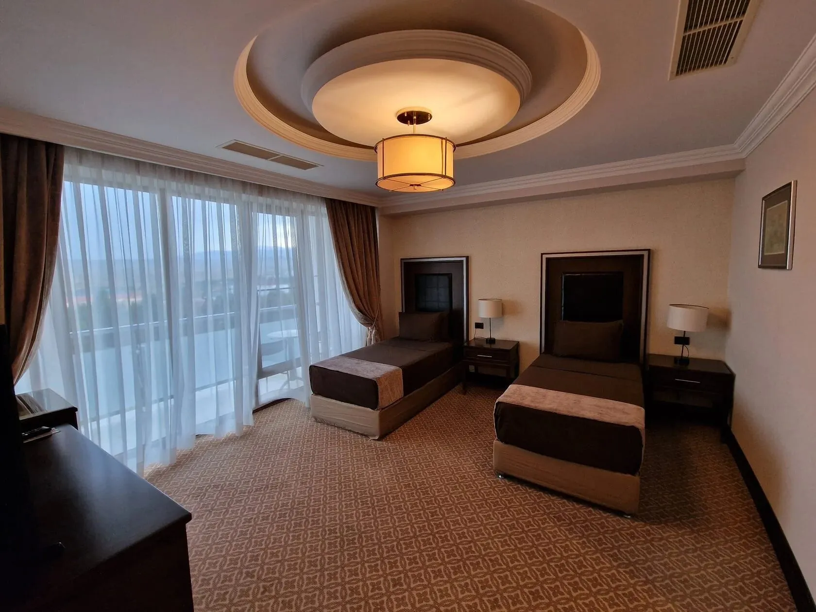 Номер в Chinar Hotel & Spa